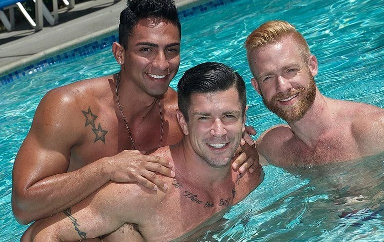 Gay bath house, Flex Spa, which has different locations around the US.  You'll find a variety of queen men at Flex.